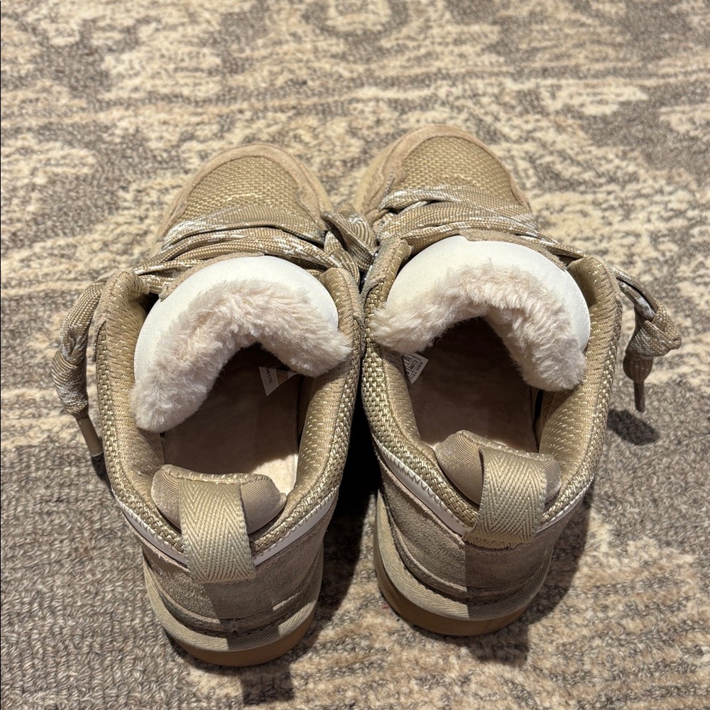 UGG Women’s lowmel sneakers in color sand - Picture 3 of 4